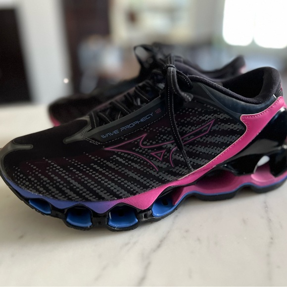 Mizuno Wave Prophecy 12 - Size 9 - Picture 3 of 11